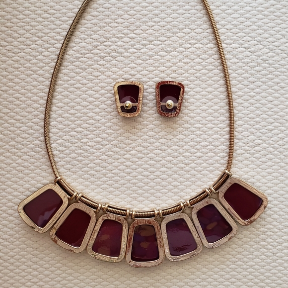 Necklace and earrings/wine color - Picture 10 of 13